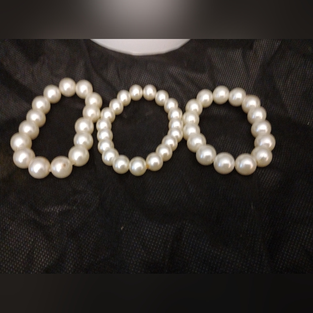 Three ladies Bracelets